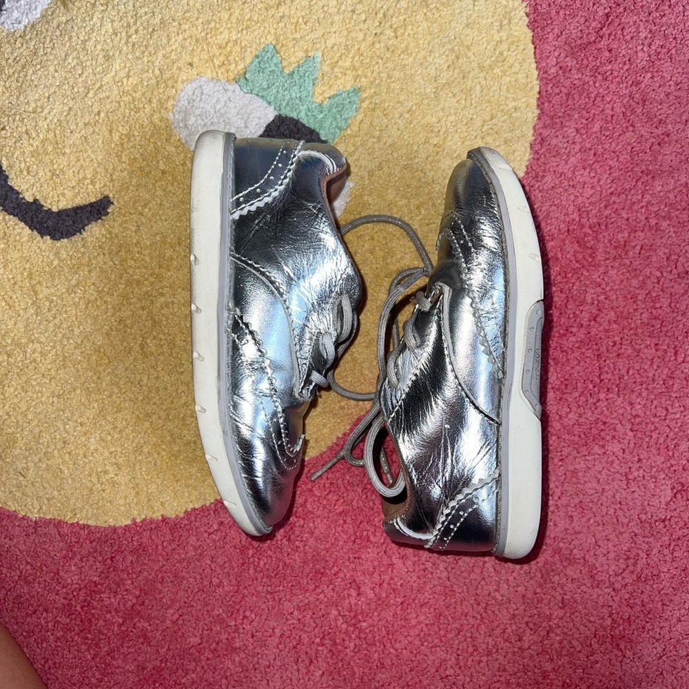 Stride Rite Leather Silver Toddler Sneakers